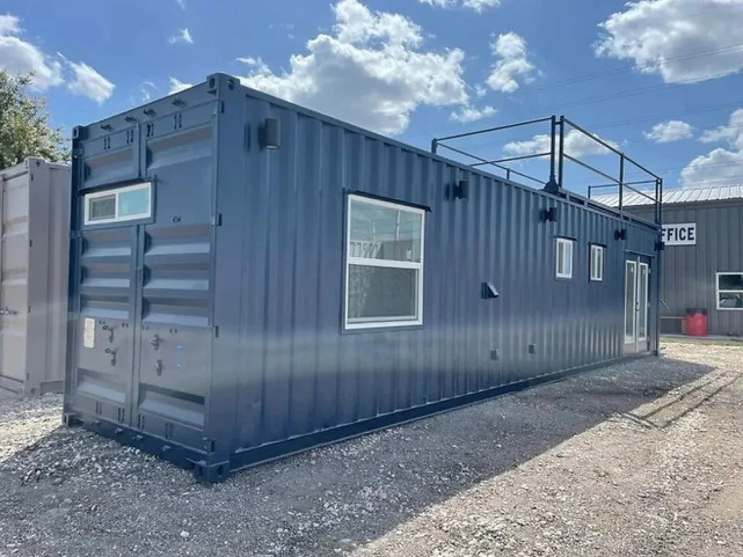 40-Fuß-Containerhaus – versandfertig