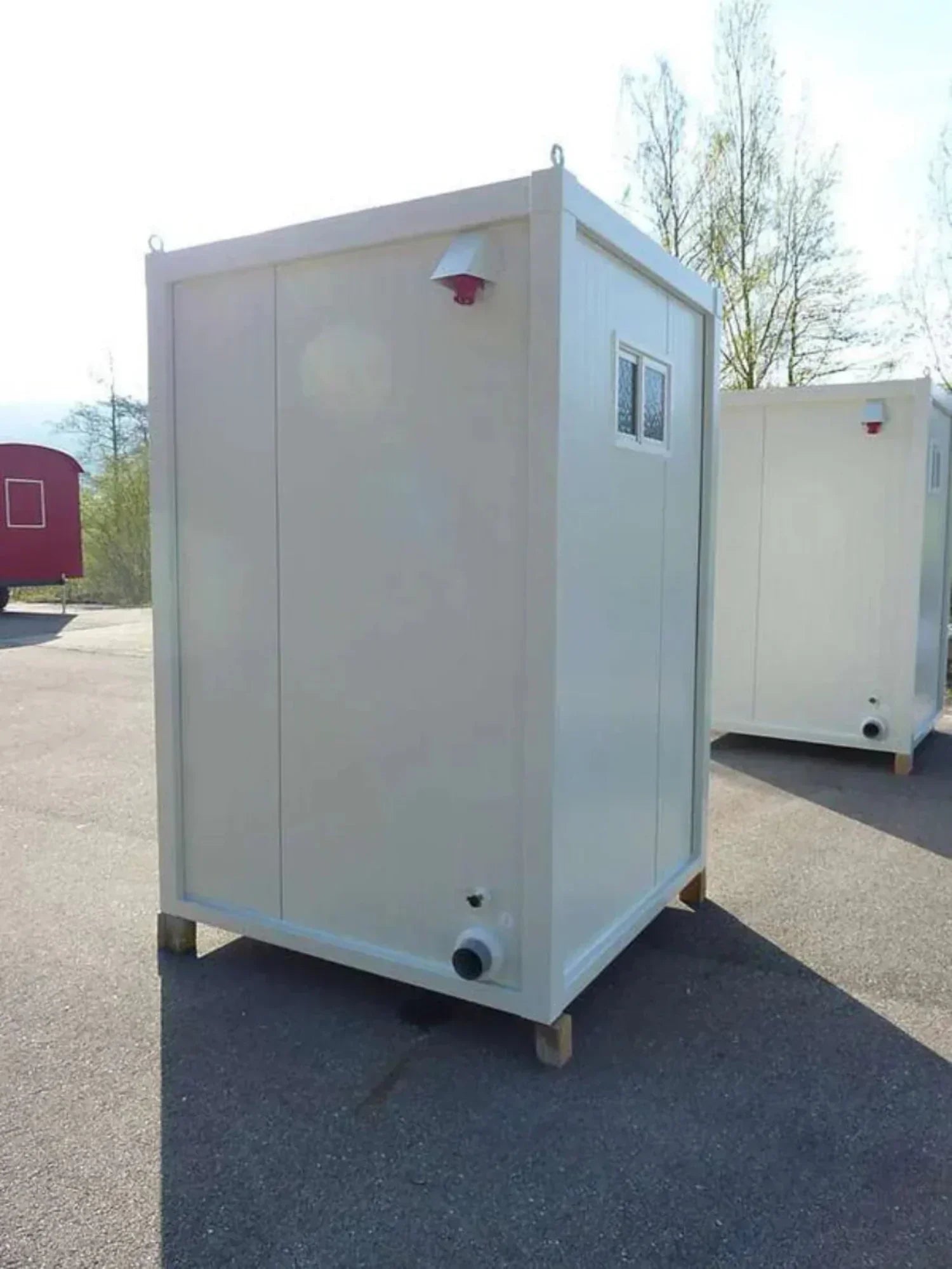 Mini Sanitärcontainer Toilette – kompakte WC-Kabine mit Waschbecken