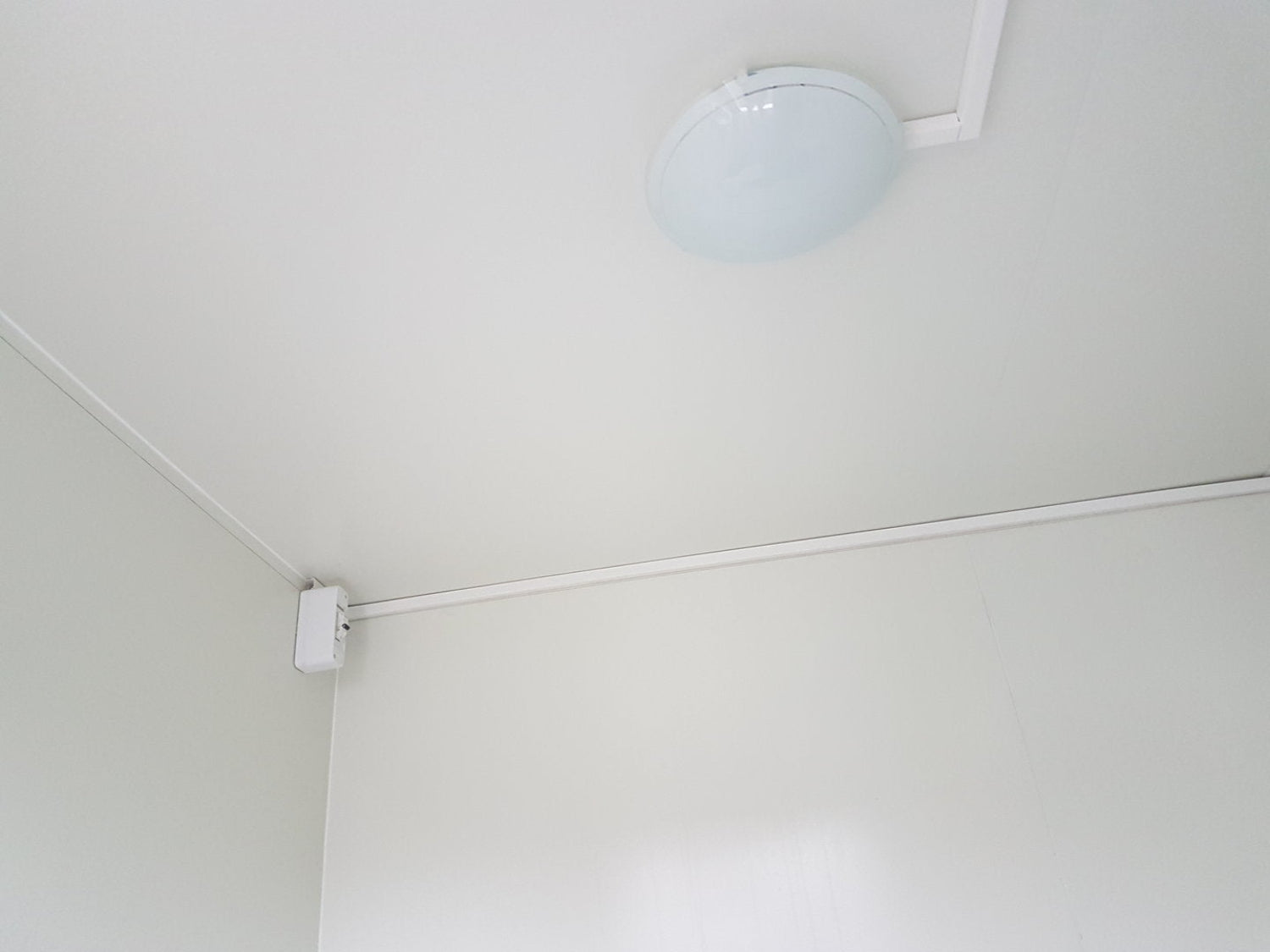 Toilettenwagen mit Doppel-WC 3,50x2M 750KG