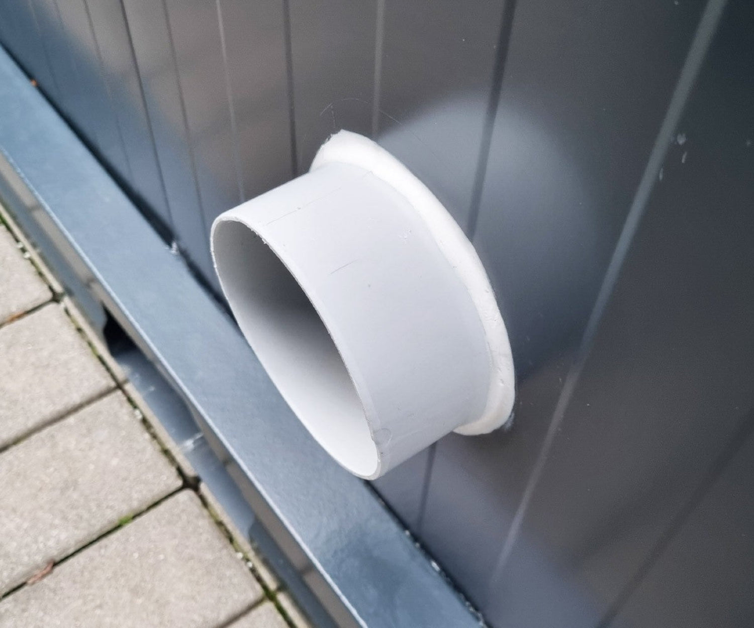 Sanitärcontainer - WC mit Waschbecken und Pissoir Anthrazit